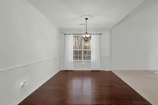 67 E Sterling Pond Cir, The Woodlands, TX 77382 - Photo 15