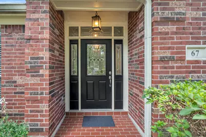 67 E Sterling Pond Circle, The Woodlands, TX 77382 - Photo 3