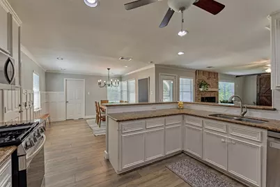 6515 Glenhill Drive, Spring, TX 77389 - Photo 9