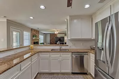 6515 Glenhill Drive, Spring, TX 77389 - Photo 11