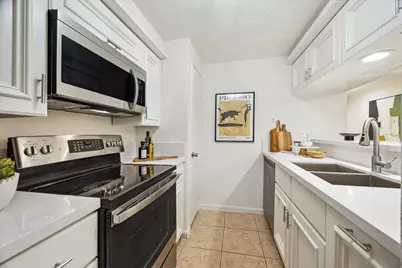 6721 Belmont Street, West University Place, TX 77005 - Photo 9