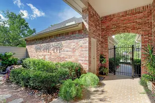 4510 Cypress Pond Ct, Houston, TX 77059 - Photo 5