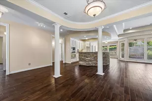 4510 Cypress Pond Ct, Houston, TX 77059 - Photo 9