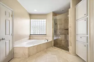 4510 Cypress Pond Ct, Houston, TX 77059 - Photo 25