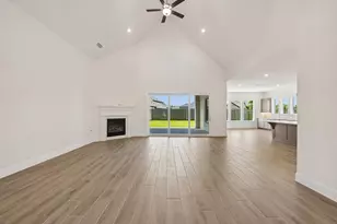15927 Iris Mdw Dr, Conroe, TX 77302 - Photo 11
