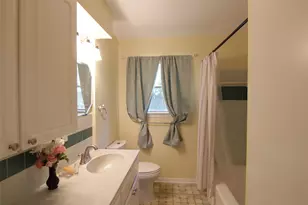 6601 Stroud Dr, Houston, TX 77074 - Photo 5