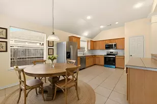 6706 Paigetree Ln, Pearland, TX 77584 - Photo 3