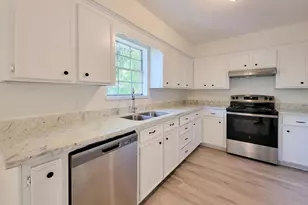 6 Sowell Ln, Huntsville, TX 77320 - Photo 7