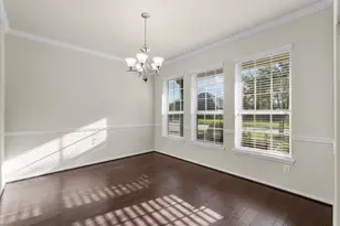2246 Oakleaf Trail Ln, League City, TX 77573 - Photo 5