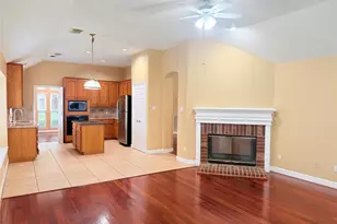 5010 Rebel Ridge Dr, Sugar Land, TX 77478 - Photo 5