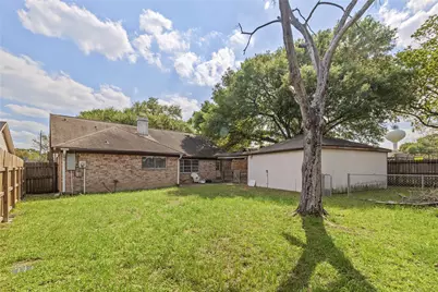 13834 Oakwood Lane, Sugar Land, TX 77498 - Photo 29