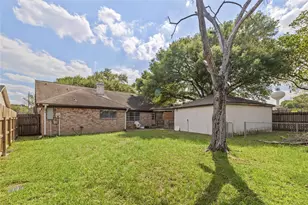 13834 Oakwood Ln, Sugar Land, TX 77498 - Photo 29