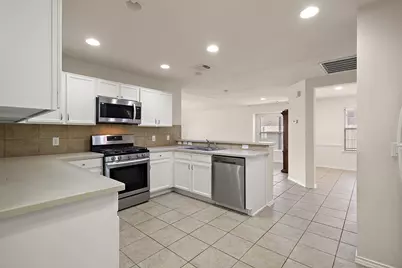 5818 Kenwood, Missouri City, TX 77459 - Photo 9