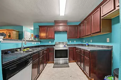 2932 Shady Creek Lane, Freeport, TX 77541 - Photo 11
