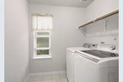 10490 Sunflower Drive, Conroe, TX 77318 - Photo 9