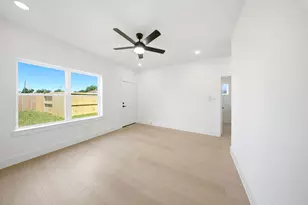 7417 Charlie St, Houston, TX 77088 - Photo 31