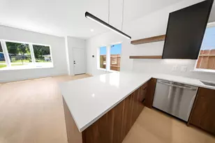 7417 Charlie St, Houston, TX 77088 - Photo 9