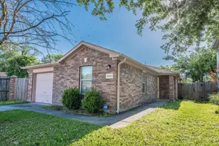10203 Azalea Village, Houston, TX 77088 - Photo 1
