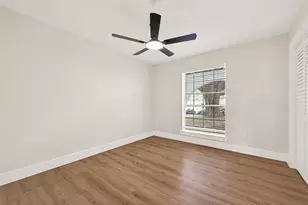 11507 Barwood Bend Dr, Houston, TX 77065 - Photo 29