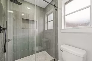 11507 Barwood Bend Dr, Houston, TX 77065 - Photo 17