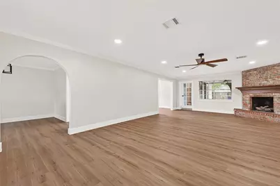 11507 Barwood Bend Drive, Houston, TX 77065 - Photo 13