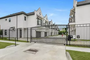 5906 St Augustine St, Houston, TX 77021 - Photo 27