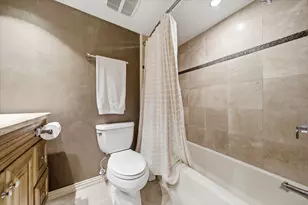 6485 Bayou Glen Rd, Houston, TX 77057 - Photo 15