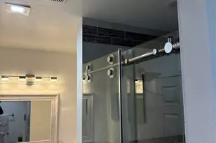 3021 Gray St, Houston, TX 77004 - Photo 13