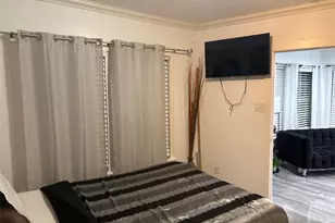 3021 Gray St, Houston, TX 77004 - Photo 9