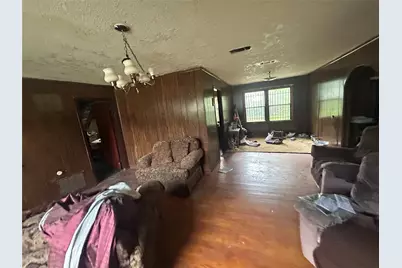 5838 Doolittle Boulevard, Houston, TX 77033 - Photo 13
