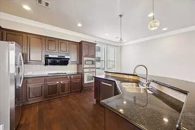 3002 Soutine Street, Houston, TX 77021 - Photo 7