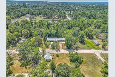 704 W West Street, Livingston, TX 77351 - Photo 25