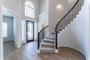 710 Woodbinde, League City, TX 77573 - Photo 3