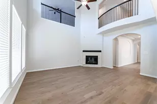 710 Woodbinde, League City, TX 77573 - Photo 9