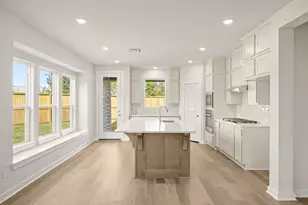 106 Neches Nook Ct, Conroe, TX 77304 - Photo 3