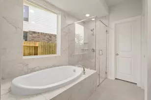 106 Neches Nook Ct, Conroe, TX 77304 - Photo 15