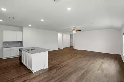 503 Oak Chase Avenue, Dayton, TX 77535 - Photo 3