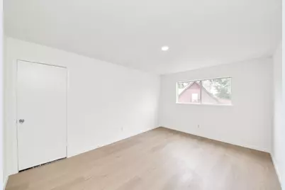7230 Pella Drive, Houston, TX 77036 - Photo 17