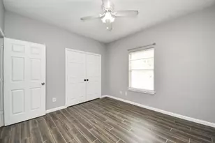 129 County Rd 3470 N, Cleveland, TX 77327 - Photo 13