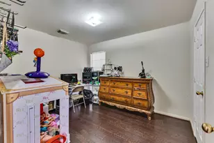 10623 Gulf Valley St, Houston, TX 77075 - Photo 33