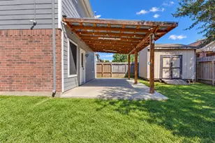 10623 Gulf Valley St, Houston, TX 77075 - Photo 27