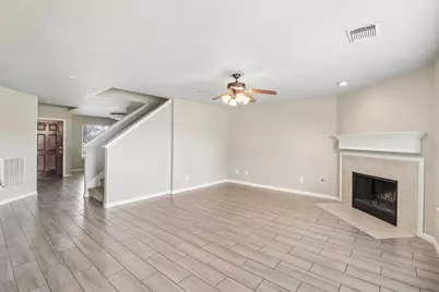 13914 Bonnetbriar Lane, Sugar Land, TX 77498 - Photo 3