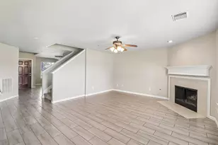 13914 Bonnetbriar Ln, Sugar Land, TX 77498 - Photo 3