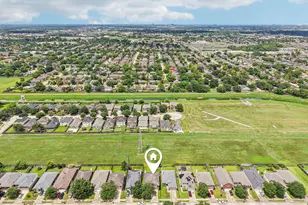 13914 Bonnetbriar Ln, Sugar Land, TX 77498 - Photo 29