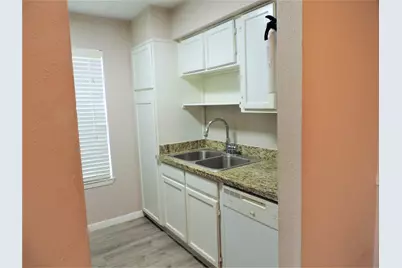10555 Turtlewood Court #1105, Houston, TX 77072 - Photo 7