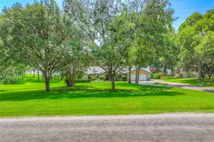 188 Old Post Rd S, Livingston, TX 77352 - Photo 5
