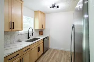 7006 Foxfield Ln, Humble, TX 77338 - Photo 9