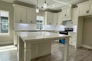 865 Dundee St, Vidor, TX 77662 - Photo 9