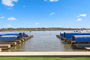 10896 Dauphine St, Willis, TX 77318 - Photo 35