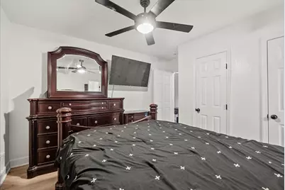 5201 Main Street, Santa Fe, TX 77510 - Photo 19
